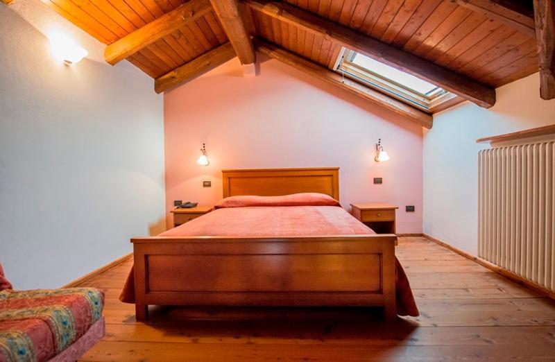 Ristorante Albergo Da Maurizio Cravanzana Exteriér fotografie