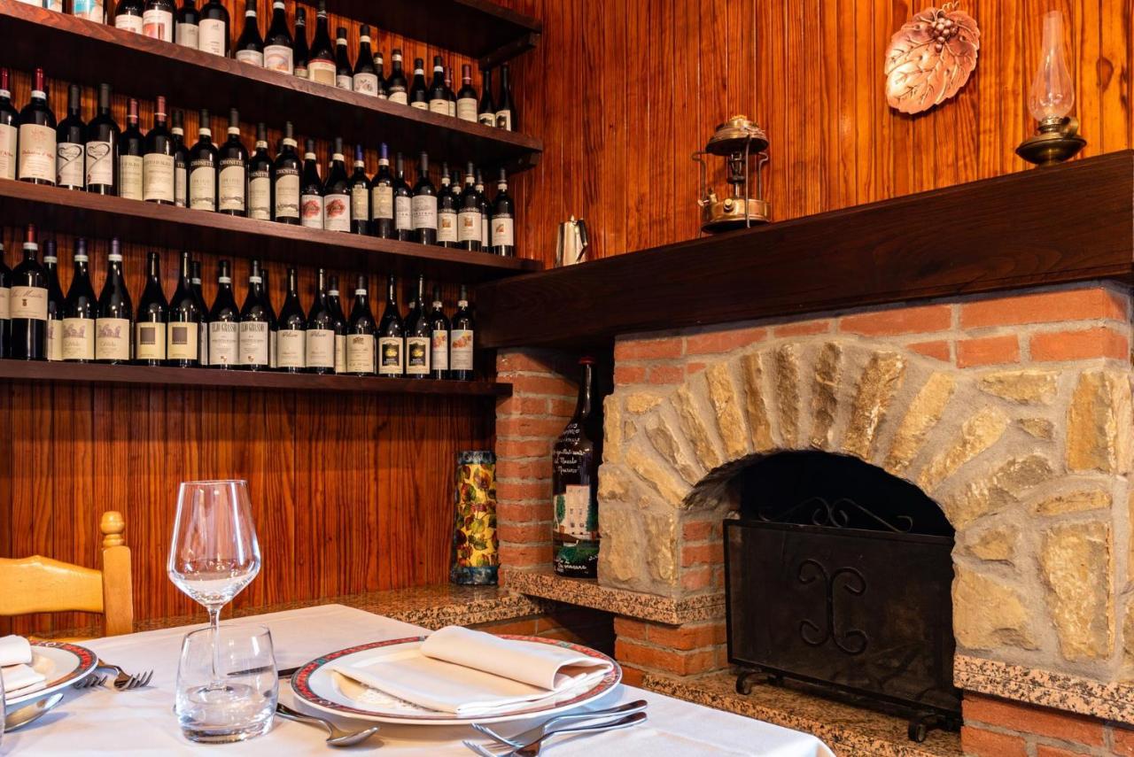 Ristorante Albergo Da Maurizio Cravanzana Exteriér fotografie