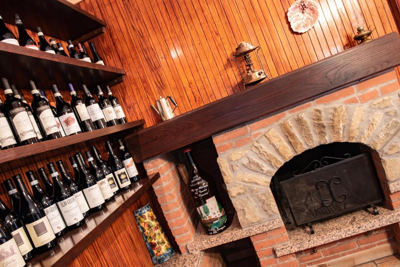 Ristorante Albergo Da Maurizio Cravanzana Exteriér fotografie