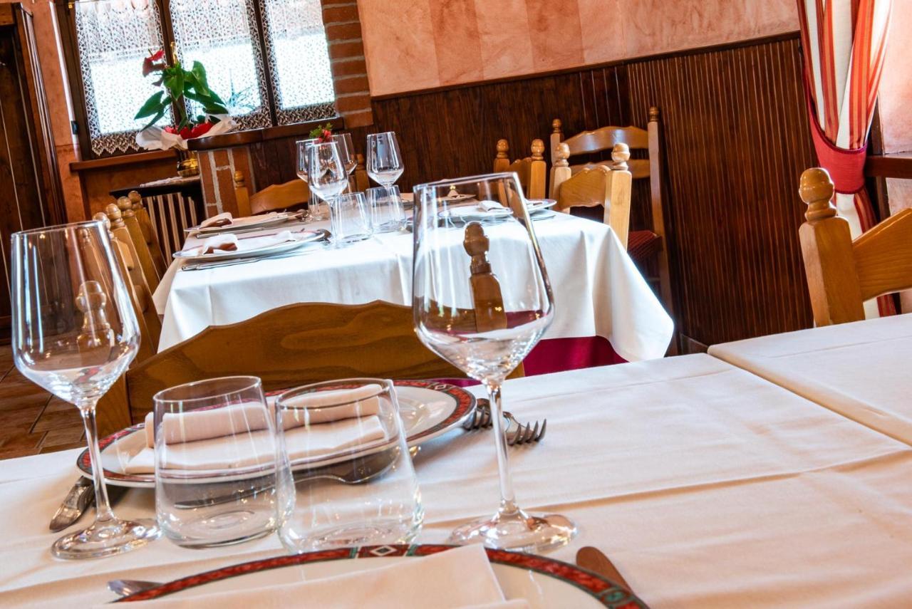 Ristorante Albergo Da Maurizio Cravanzana Exteriér fotografie
